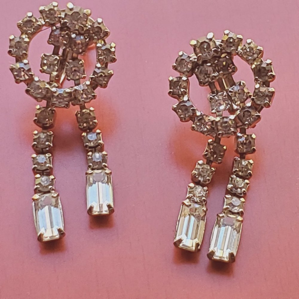 Vintage Rhinestone Screw back Earrings